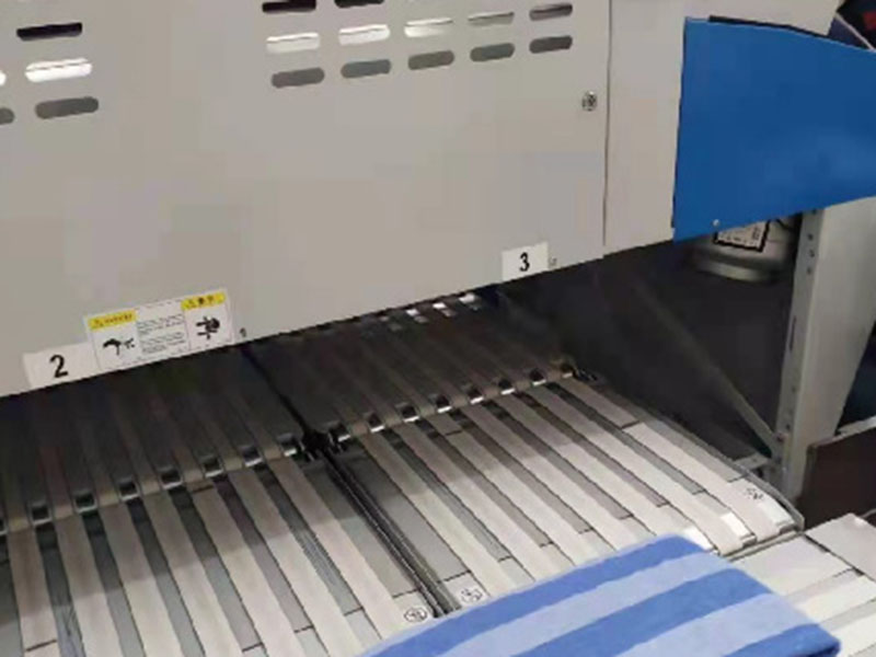 甘谷巾类折叠机-01